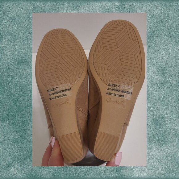Qupid Tan Suede Wedge Ankle Booties – Size 7 - Picture 5 of 8